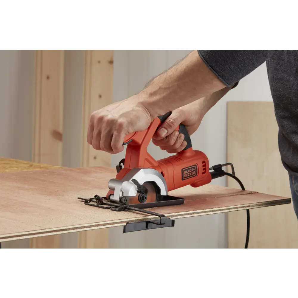 Циркулярная мини-пила Black&Decker BES510-QS, 400 Вт, 85 мм ✳️ купить по  цене 2383 ₽/шт. в Москве с доставкой в интернет-магазине Леруа Мерлен