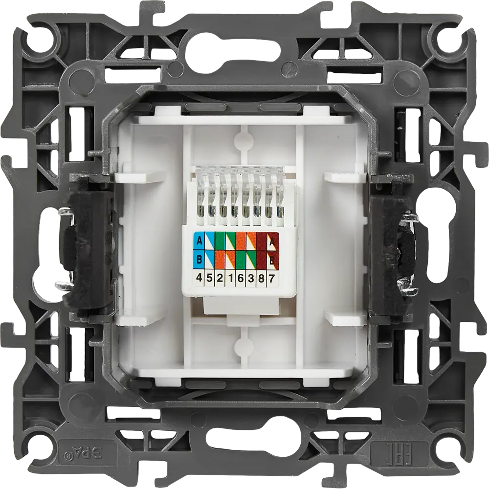 Розетка интернет RJ45 встраиваемая Эра 12-3107-01 без заземлением цвет  белый по цене 673 ₽/шт. купить в Ульяновске в интернет-магазине Леруа Мерлен