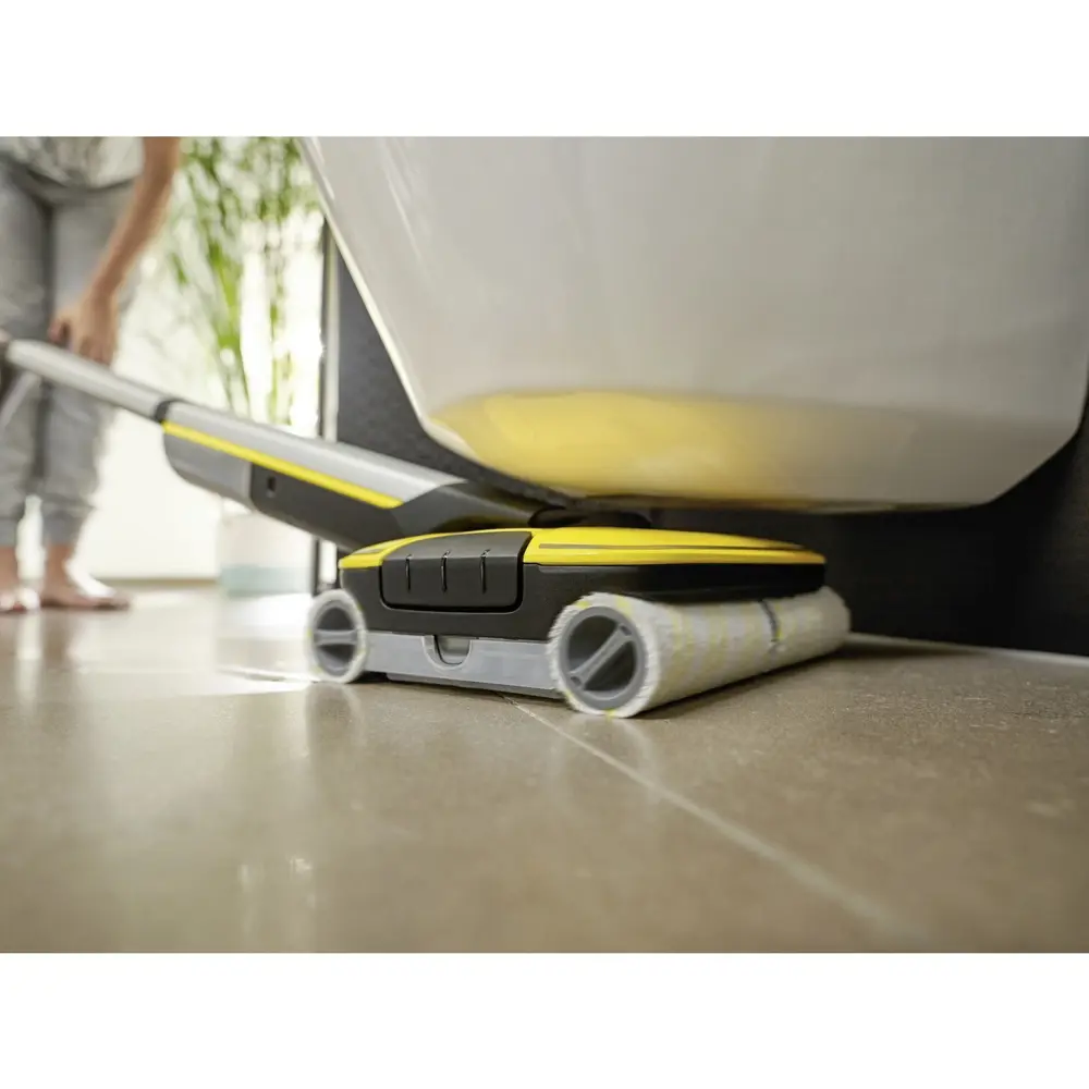 Поломоечная машина аккумуляторная Karcher FC 7 Cordless, 25 В Li-Lon 2.5 Ач  по цене 52490 ₽/шт. купить в Омске в интернет-магазине Леруа Мерлен