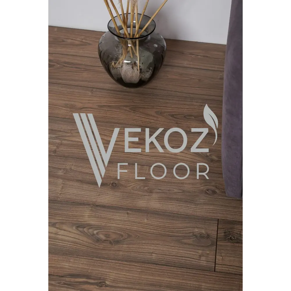 Ламинат Vekoz Floor Azzurro Дуб Осенний 33 класс толщина 8 мм с фаской  2.098 м², цена за упаковку ✳️ купить по цене 2305.7 ₽/шт. в Москве с  доставкой в интернет-магазине Леруа Мерлен