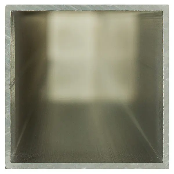 фото Профиль алюминиевый квадратный трубчатый 40х40х1.5x1000 мм без бренда