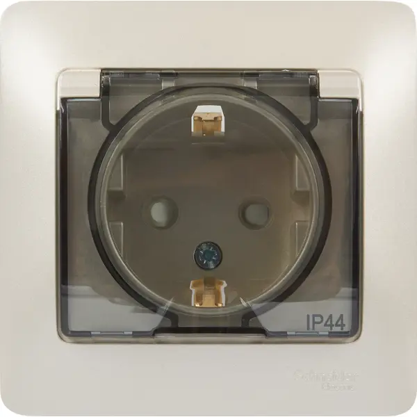 фото Розетка встраиваемая schneider electric glossa с заземлением со шторками ip44 цвет платина