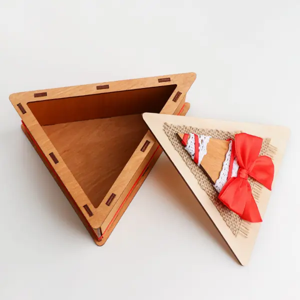Треугольник подарочная коробка вырезать шаблон дизайна