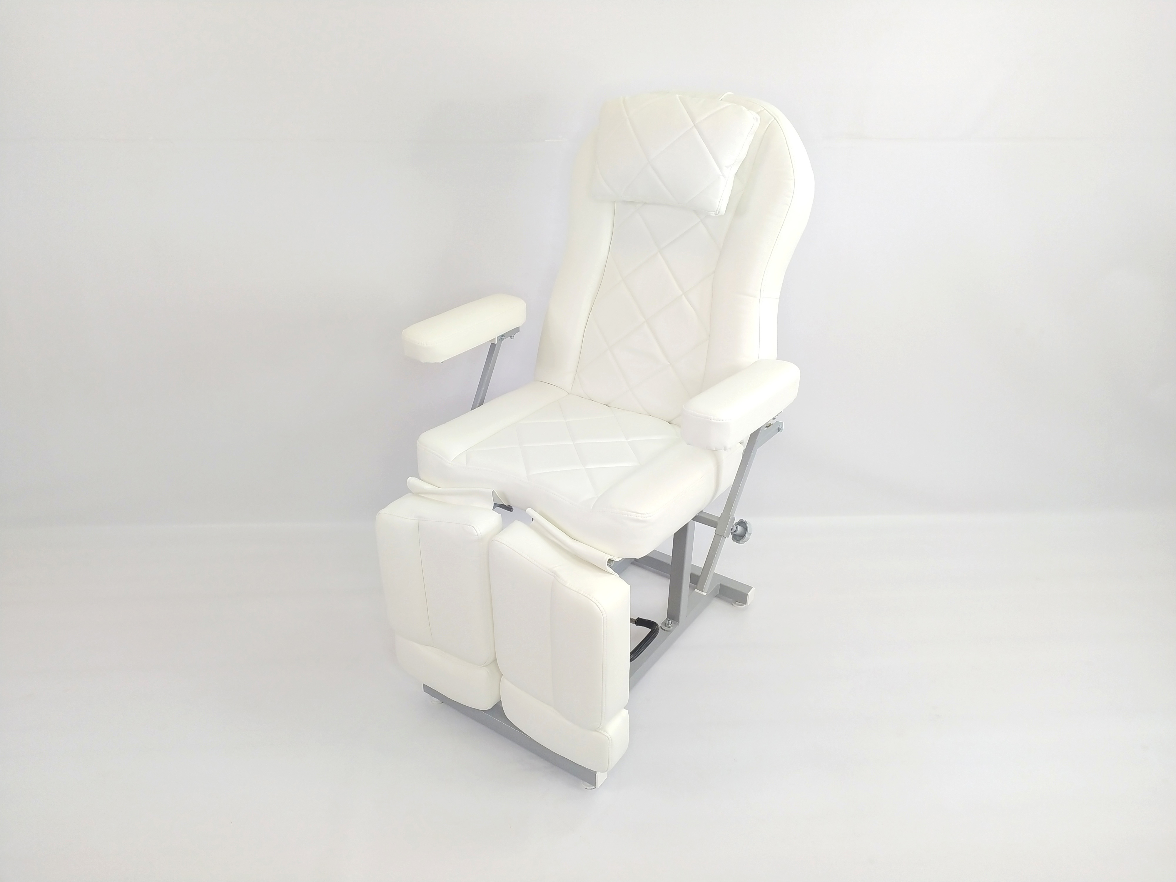 Кресло косметологическая на гидравлике Luxe