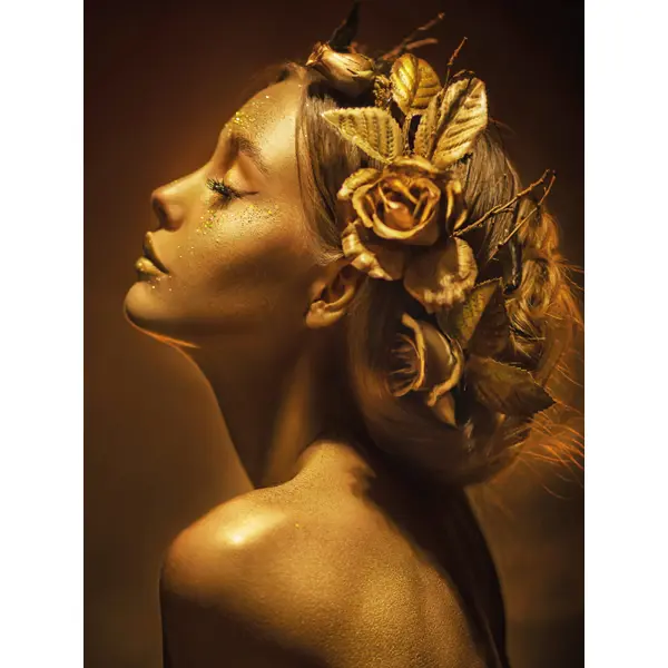 Картина на стекле Модель в золоте AG 40-219 40x50 см картина на стекле макияж и цветы 40x50 см