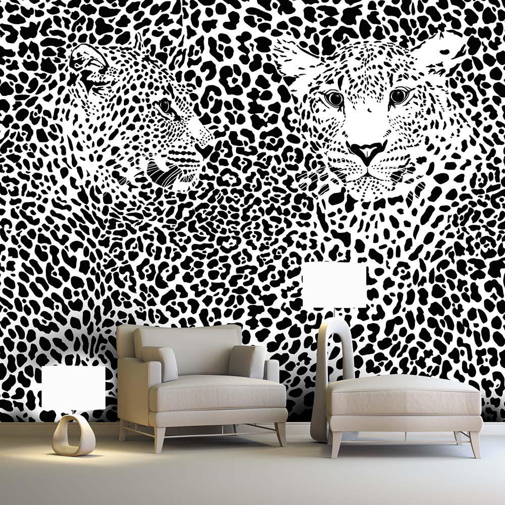 Черные белые обои купить. Фотообои черно белые на стену. Обои с рисунком для стен в интерьере. Обои с леопардом для стен в интерьере. Животные принты в интерьере.