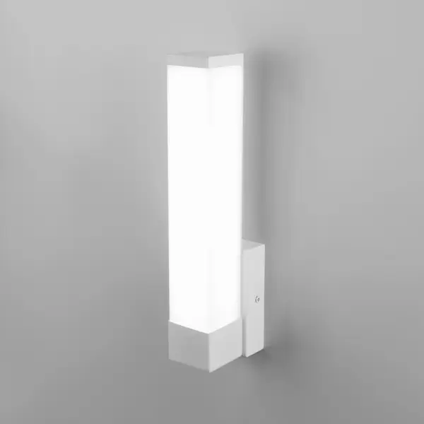 фото Подсветка для зеркала светодиодная влагозащищенная elektrostandard jimy 3 м², белый свет, цвет белый