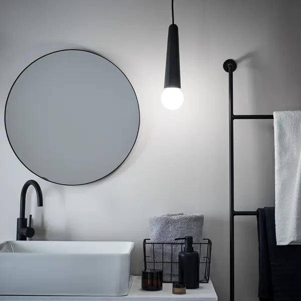 подвесной светильник в ванную