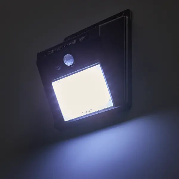 Светильник настенный поликристаллический уличный на солнечной батарее OSL-009 IP54 датчик движения холодный белый свет черный