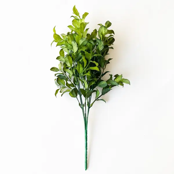 Искусственное растение Эвкалипт микс 35x20 см пластик цвет зеленый искусственное растение декоративно лиственное 8x8 см бледно зеленый пвх