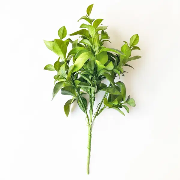 Искусственное растение Кротон 35x23 см пластик цвет зеленый растение искусственное 36 см в горшке полиэстер пластик розовые тюльпаны tulip garden