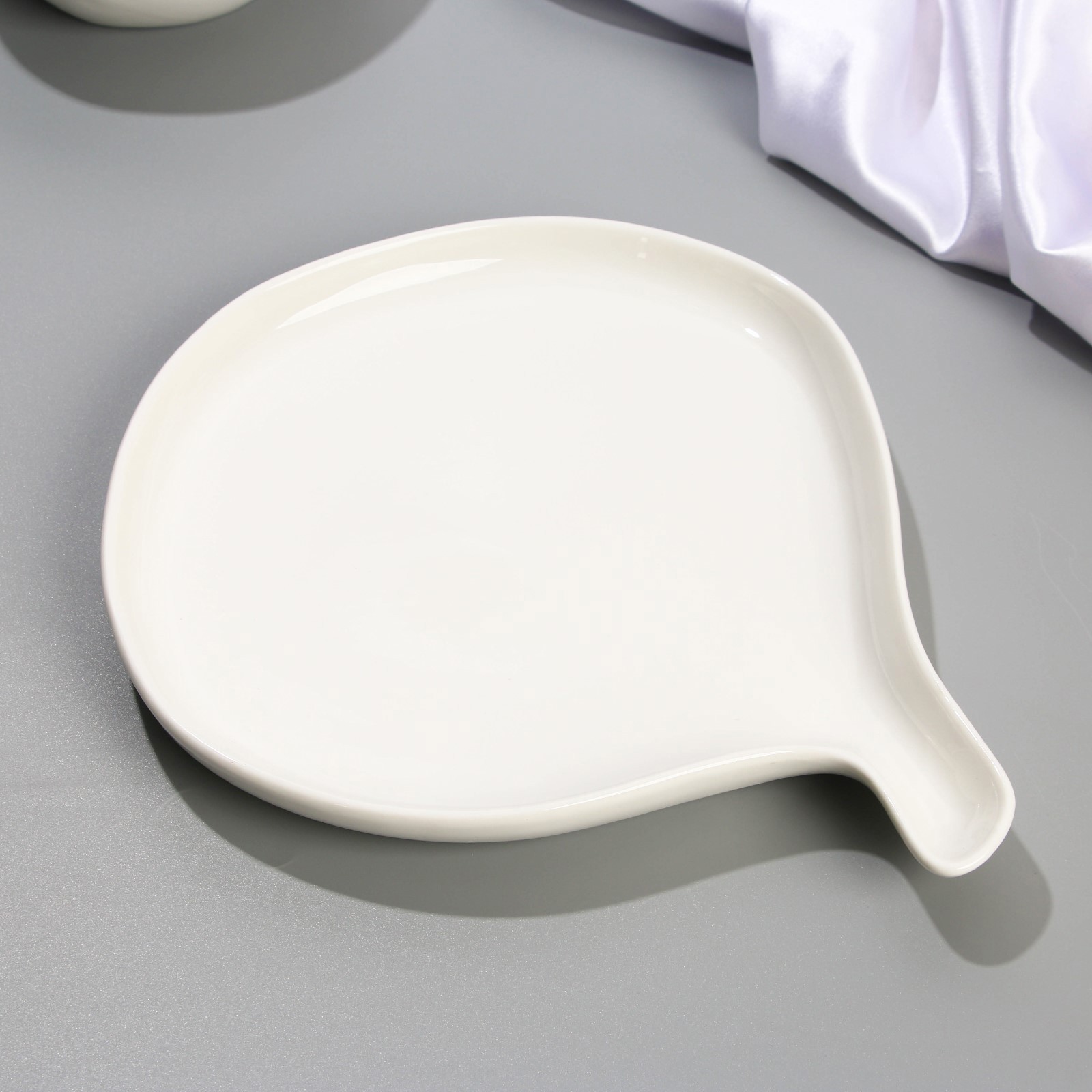 Блюдо сервировочное Dolce Ceramo Хинкали 23x2.50x26.50 см керамика цвет  белый ✳️ купить по цене 959 ₽/шт. в Москве с доставкой в интернет-магазине  Леруа Мерлен