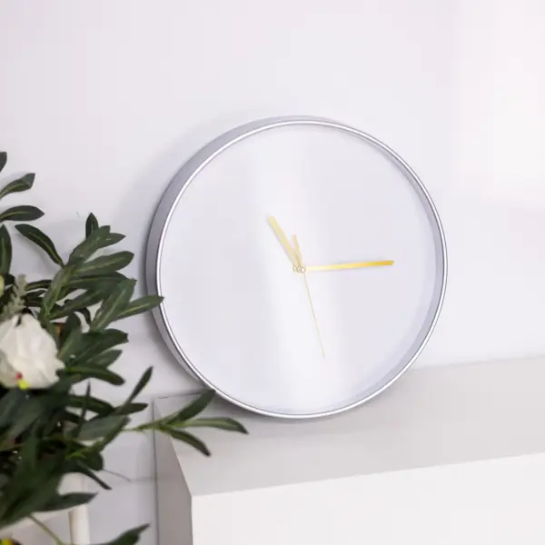 Часы настенные круглые пластик цвет белый 4.4x29.5 см 