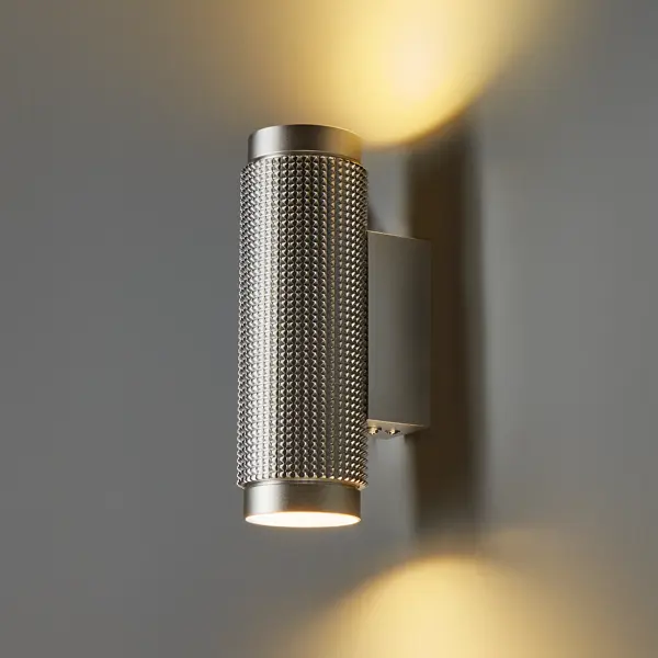 фото Настенный светильник spike gu10 2 лампы, цвет серебро без бренда