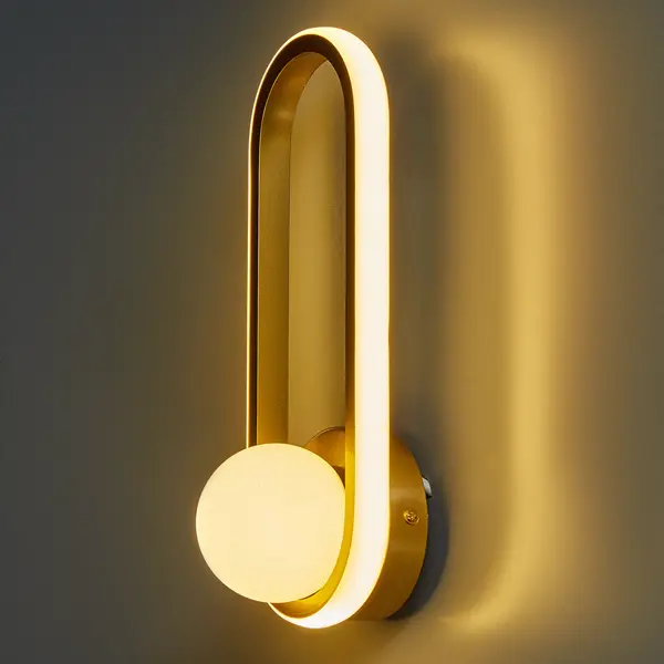 Настенный светильник светодиодный Escada 10207/S цвет золотой светильник настольный e14 золотой абажур белый rl tl003 7