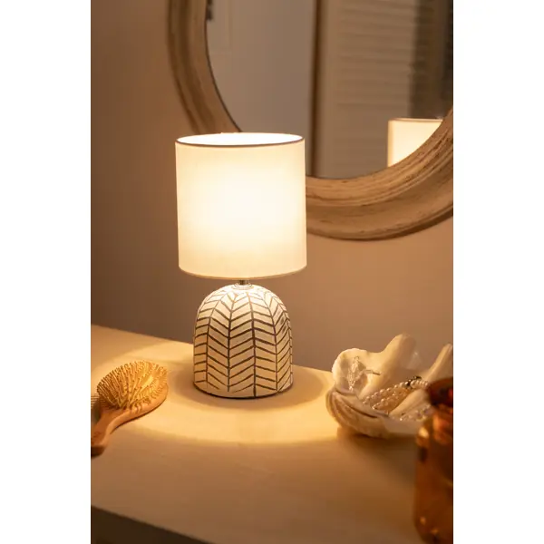 Настольная лампа 52700 8, цвет белый отрез для рукоделия плюш белый 53 × 50 см