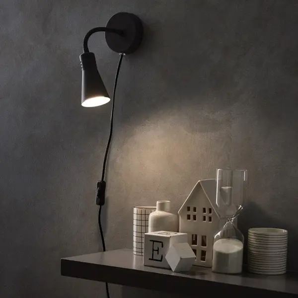Настенный светильник Inspire «Skit» цвет серый торшер basic с лампой для чтения серый
