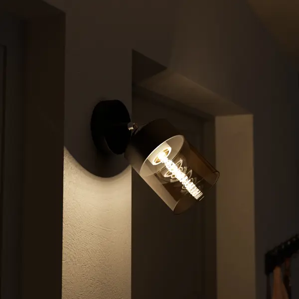 Настенный светильник Inspire Amber цвет черный люминесцентный светильник для спорт залов delta svet