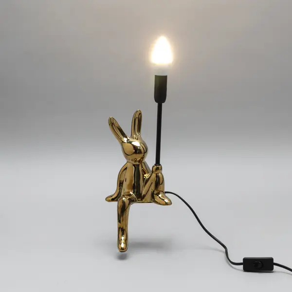 Настольная лампа декоративная Моби Заяц под лампу цвет золото фигурка декоративная заяц 796892 18x18x54 см пвх золотой