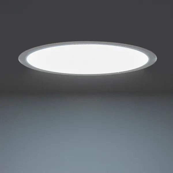 Светильник точечный светодиодный встраиваемый Philips «Meson» под отверстие 175 мм 10 м² холодный белый свет цвет белый