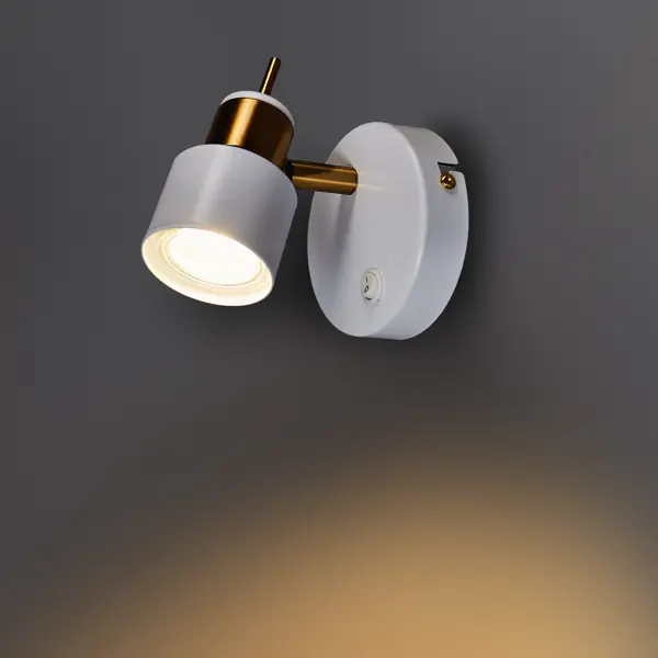 Спот поворотный Arte Lamp Almach 1 лампа 3 м² цвет белый соединитель arte lamp угловой горизонтальный для трека накладного подвесного однофазного магнитного белый