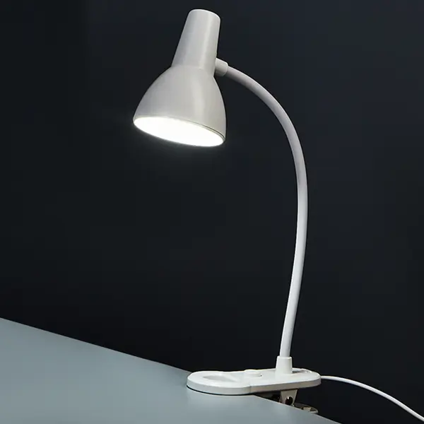 Настольная лампа светодиодная на прищепке Rexant «Клик» холодный белый свет цвет белый